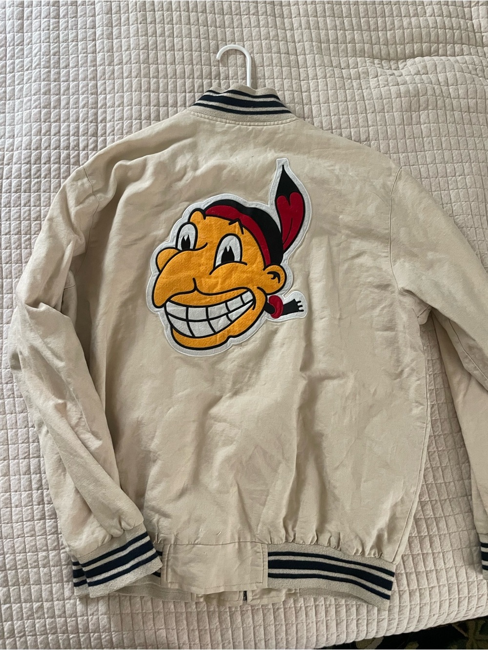 Indians Guardians baseball Script Bomber Jacket in Beige and Red - Picture 4 of 4